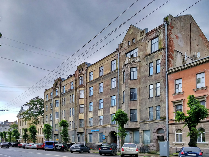 Жилой дом компании «Альфа»)